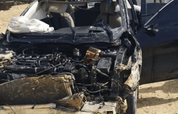 Joven muere y tres resultan heridos al caer carro por puente en construcción en Puerto Plata