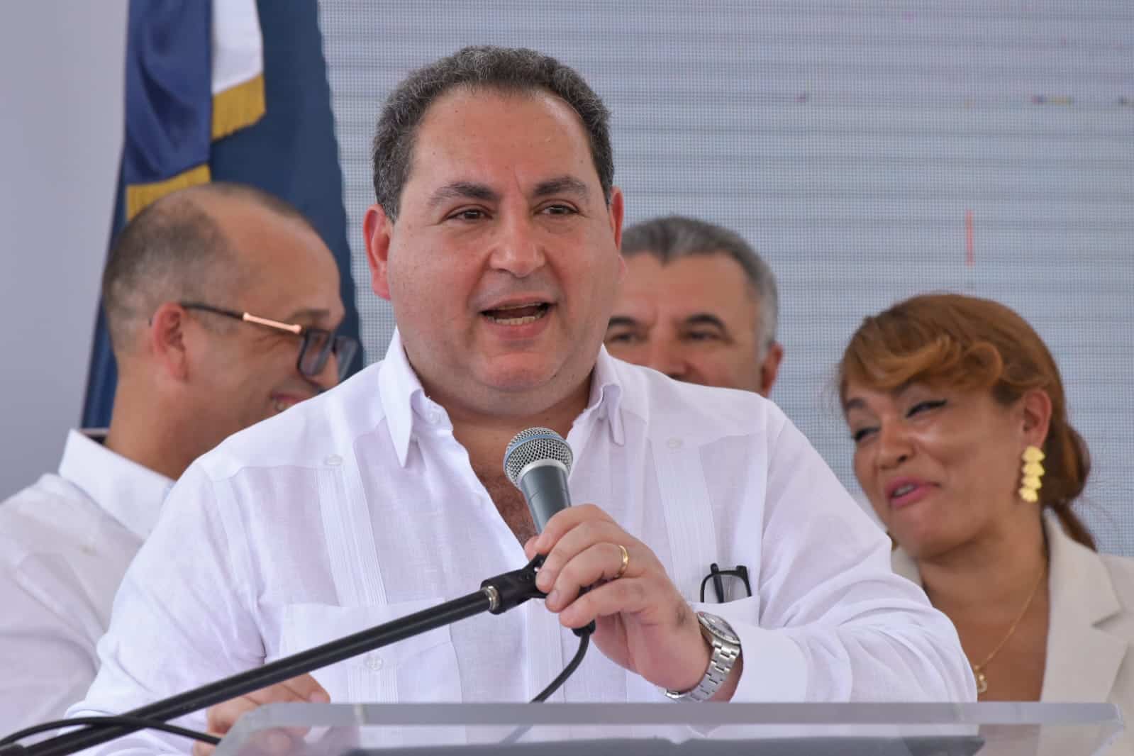 Doctor Mario Lama, titular del SNS. 