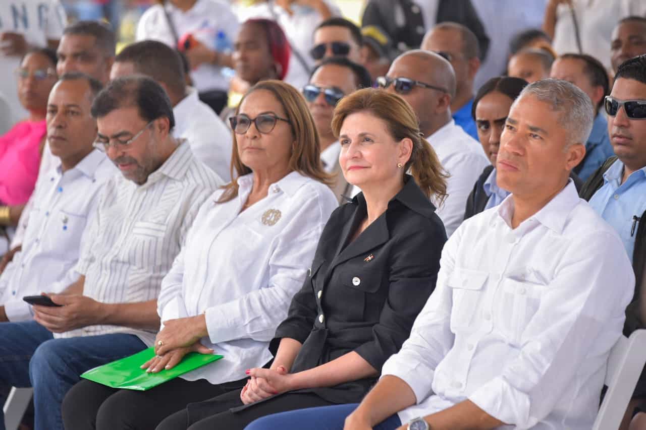 Inauguración del proyecto de rehabilitación de redes e iluminación.