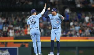 Merrifield y Manoah llevan a los Azulejos a una victoria ante Detroit