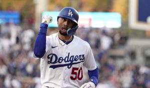 Con 2 jonrones de Mookie Betts, Dodger se llevan el Freeway Series ante Angelinos