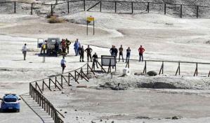 Rescatado un niño francés de 8 años que cayó a un cráter volcánico de las Islas Galápagos