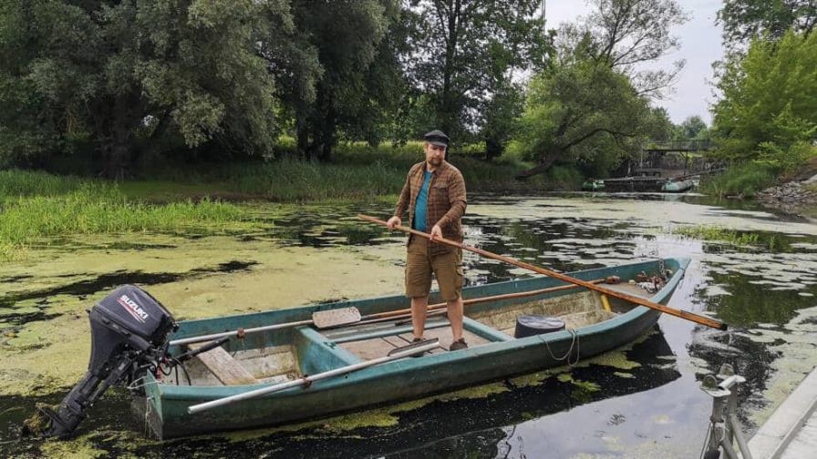 Pescadores temen otra hecatombe de peces por plaga de algas en río en Alemania