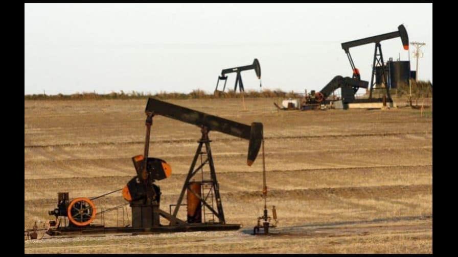 Precio del petróleo cerró semana laboral en 73.86 dólares el barril Precio del petróleo cerró semana laboral en 73.86 dólares el barril