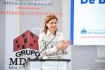 Gobierno entrega 120 viviendas de bajo costo en Baní Gobierno entrega 120 viviendas de bajo costo en Baní