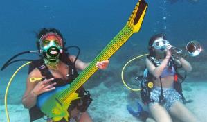 Concierto submarino en los Cayos de Florida promueve el cuidado de los arrecifes