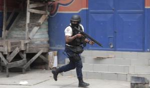 "La solución empieza por una policía internacional que ayude a la haitiana a controlar la seguridad"