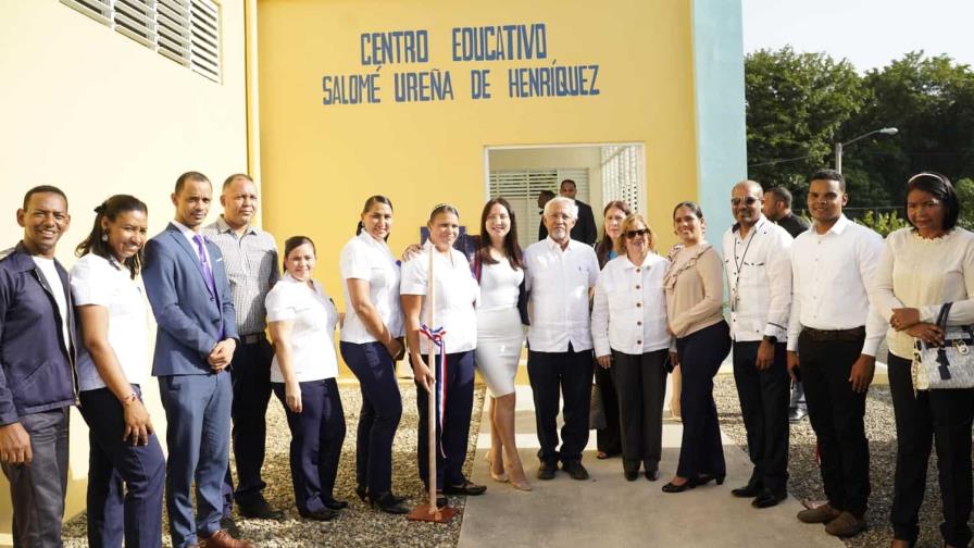 Ministerio de Educación inaugura escuela en cárcel Rafey de Santiago