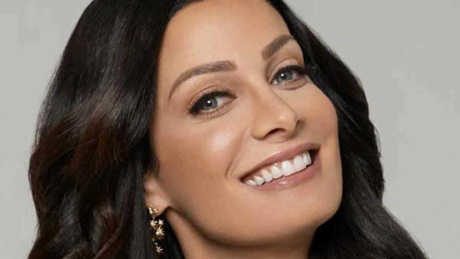 ExMiss Universo Dayanara Torres debutará como moderadora de los Premios Juventud 2023