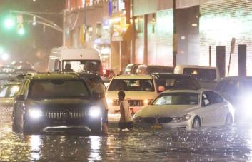Inundaciones en Nueva York dejan al menos un muerto