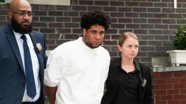 Es dominicano el hombre que tiroteó a varias personas desde una pasola en NY