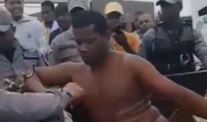 Multitud captura a dos hombres cuando intentaban robar en un camión en SPM 