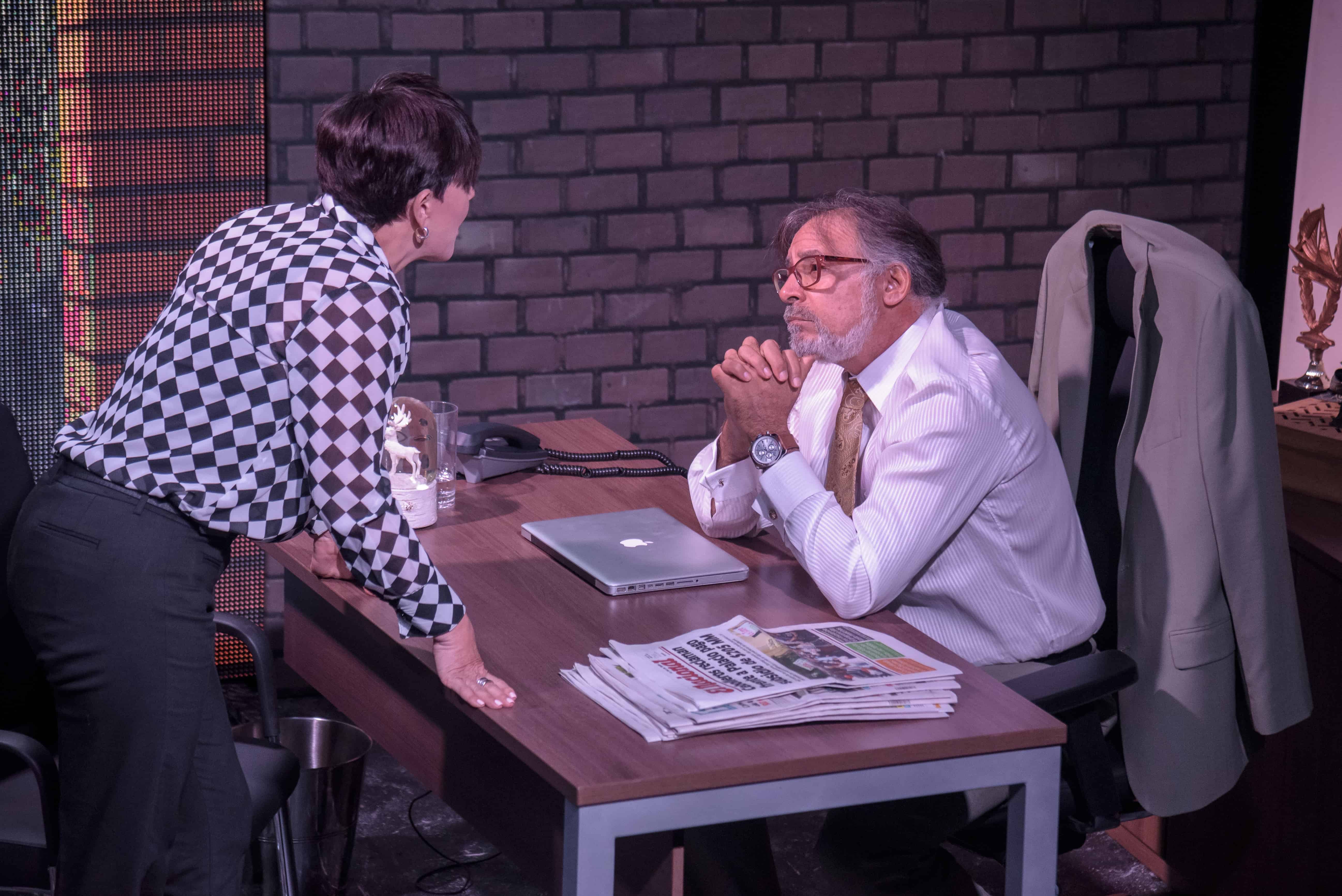 Gianni Paulino y Henssy Pichardo en escena.