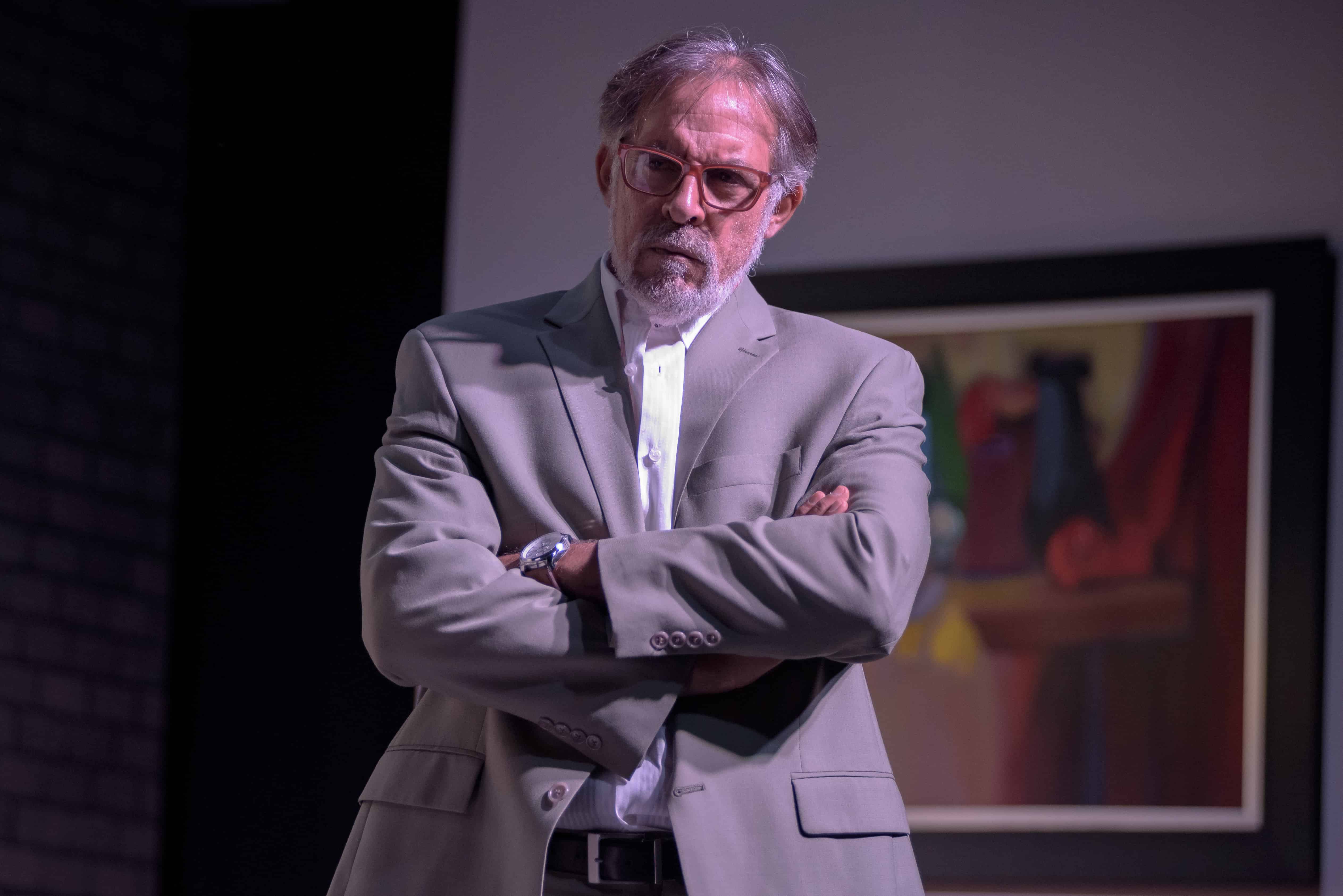El actor Henssy Pichardo hizo del director del periódico.