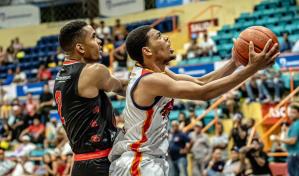 Reales reaccionan y vencen a Leones en el primero de la semifinal de la LNB
