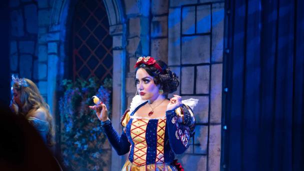 Tueska debuta en la comedia musical con “Desencantada”