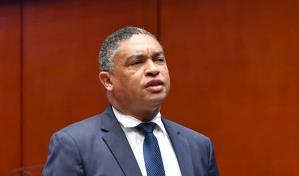 Yván Lorenzo confirma que aspira a la senaduría por el Distrito Nacional