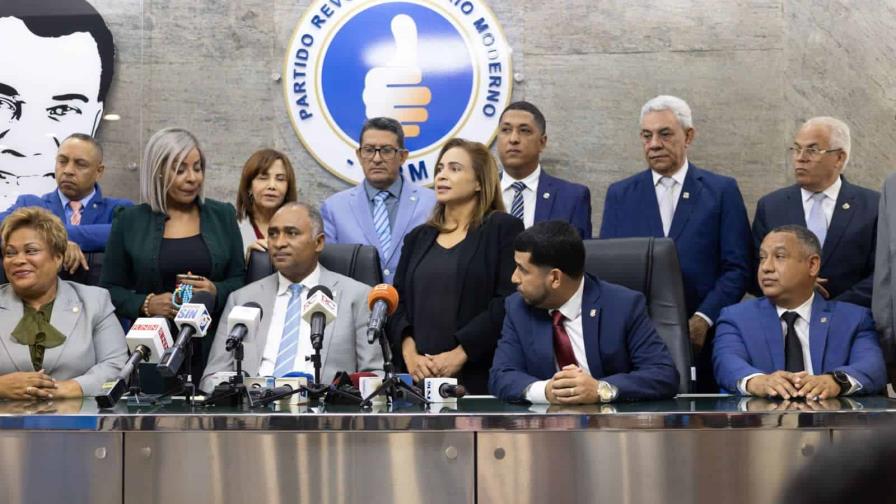 Diputados del PRM defienden juicio político a miembros de Cámara de Cuentas
