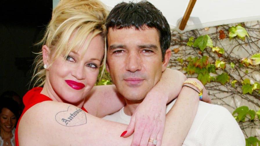 Melanie Griffith dice adiós para siempre al tatuaje de Antonio Banderas