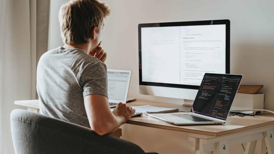 Cómo crear un espacio de trabajo ergonómico en casa Cómo crear un espacio de trabajo ergonómico en casa