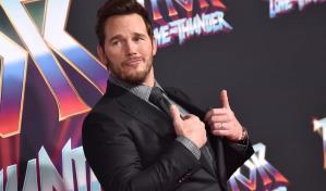 Chris Pratt celebra y nosotros con &eacute;l