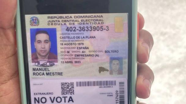 Hombre se suicida al lanzarse de sexto piso de un edificio en Santiago