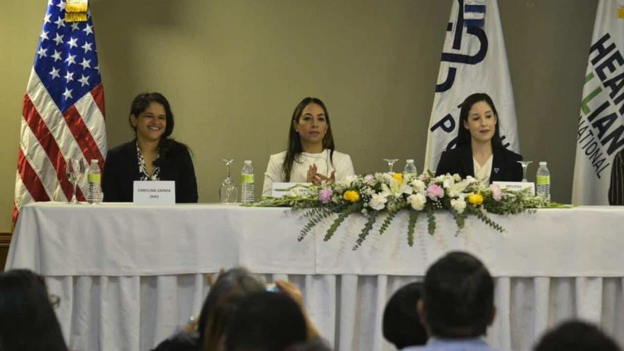 Presentan Guía Práctica para el acompañamiento de víctimas de trata de personas en RD Presentan Guía Práctica para el acompañamiento de víctimas de trata de personas en RD