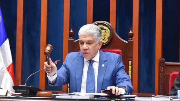 Elección de liderazgo en el Senado: Eduardo Estrella satisfecho con su trabajo