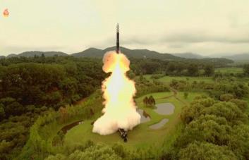 Corea del Norte asegura haber lanzado misil intercontinental de combustible sólido