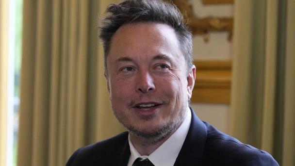 Elon Musk cree que la superinteligencia artificial llegará en cinco o seis años