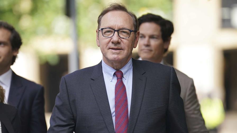 Kevin Spacey declara en su defensa en juicio por agresión sexual en Londres