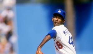 Ramón Martínez devolvió abucheos con un no hitter