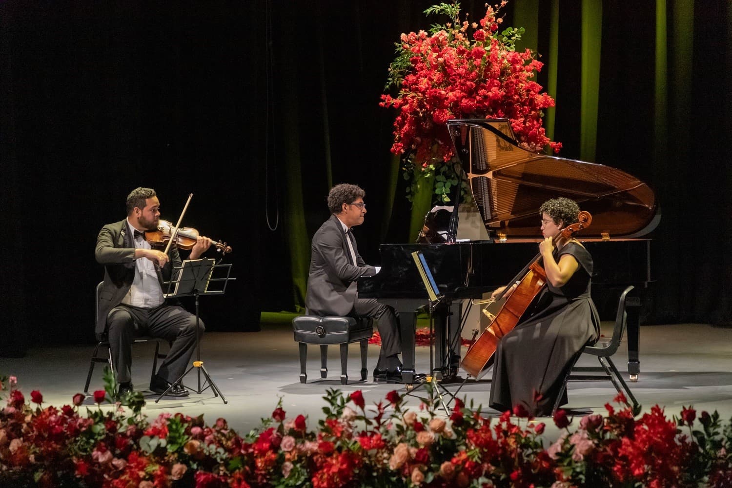 Trío de Cámara de Santo Domingo. Pianista Miguel Andrés Tejada, Violinista Georni Liriano y Violonchelista Fairuz Issa Ricado.