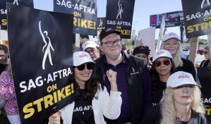 Los actores de Hollywood se han unido a los guionistas en huelga, ¿cuál es el motivo y qué pasará?
