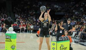 Sabrina Ionescu, la mujer que rompió el récord de triples de Stephen Curry