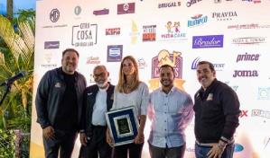 Torneo de Tenis Camel’s Open reconoce a Inmortal del Deporte Joelle Schad