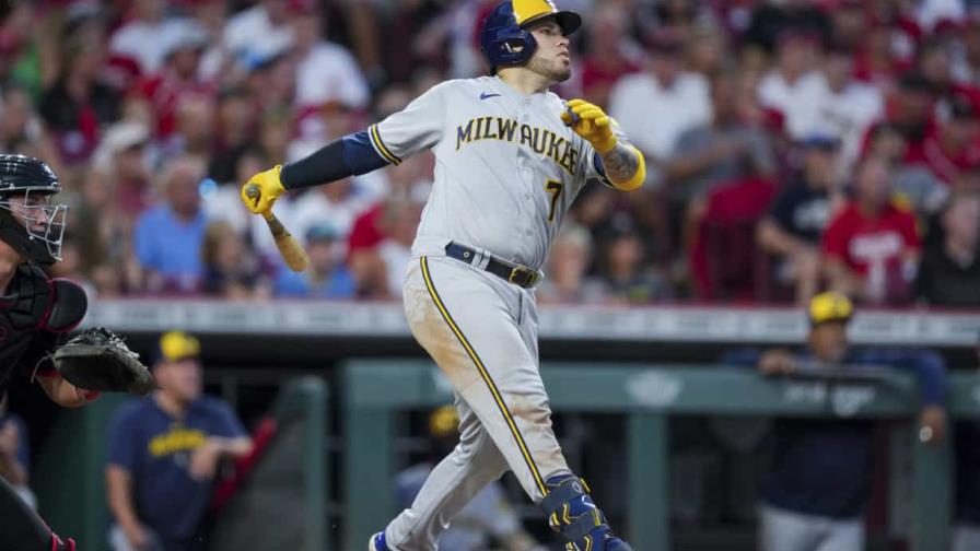 Burnes se sobrepone a susto por el calor y poncha a 13