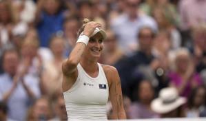 Vondroušová sorprende y gana el Abierto de Wimbledon al superar a Jabeur