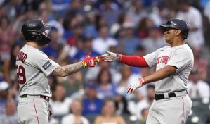 Devers la sacó dos veces y Bello lanzó bien en triunfo de Boston
