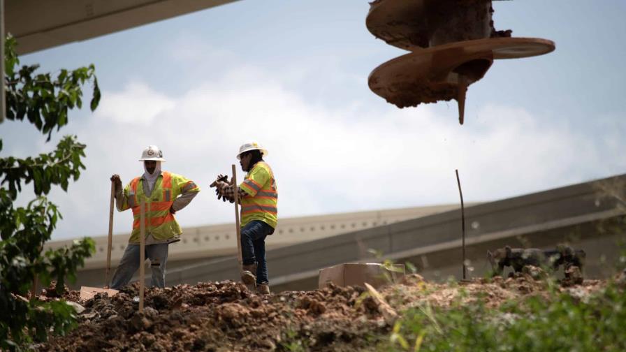 Trabajadores de la construcción golpeados por ola de calor en EEUU: Nos estamos muriendo