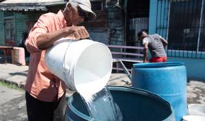 Santiago tiene un déficit diario de siete millones de galones de agua