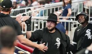 Ronald Acu&ntilde;a pega dos jonrones y Medias Blancas superan 6-5 a Bravos