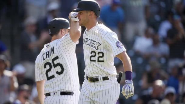 Jones, Trejo pegan jonrones en entrada 11 y Rockies superan por 8-7 a Yanquis