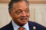 El reverendo y activista Jesse Jackson anuncia su retiro