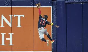 Acuña marcha a paso redoblado para establecer un nuevo paradigma de poder y velocidad en MLB