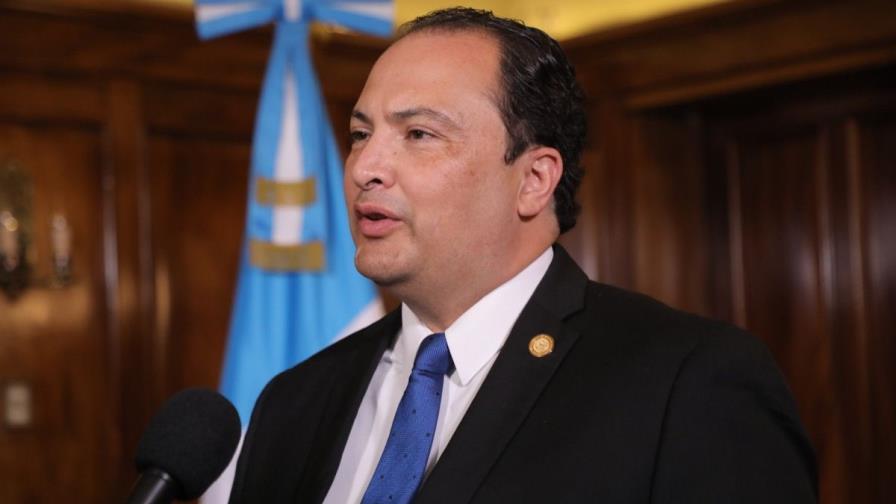 Guatemala asiste a cumbre de UE-Celac con delegación encabezada por el canciller Bucaro