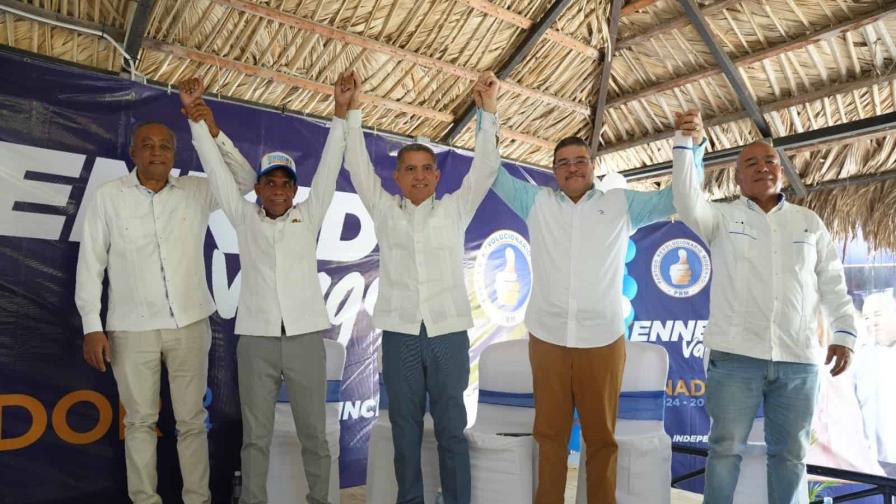 Kennedy Vargas lanza precandidatura a la senaduría de Independencia por el PRM