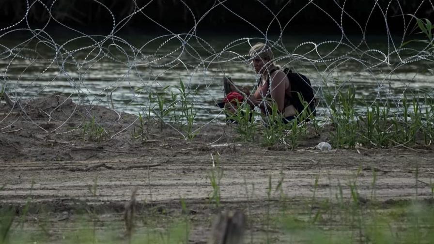 Relatos de agente de Texas sobre migrantes heridos en frontera sur de EEUU desatan críticas