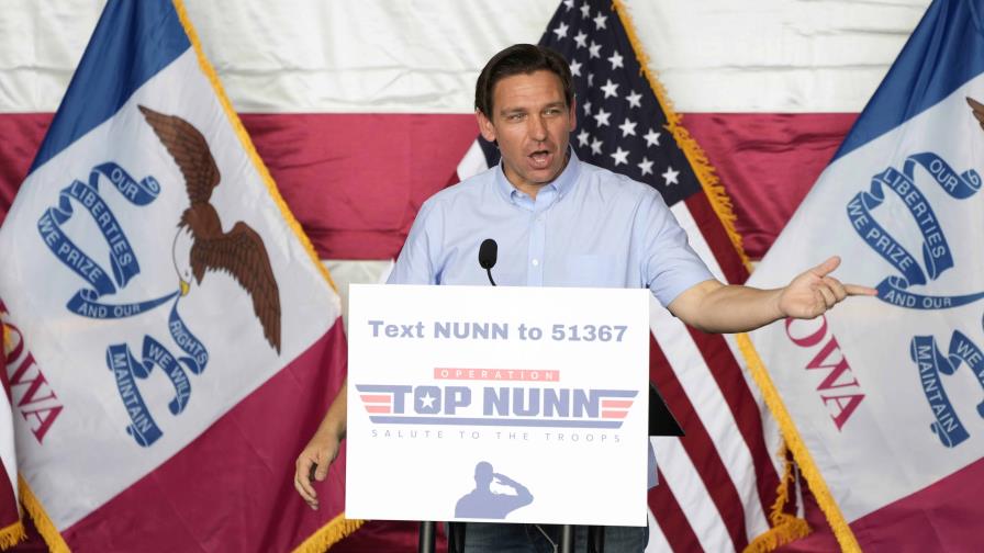 DeSantis considera a la gobernadora de Iowa como su compañera de fórmula