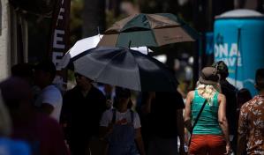 Más de un cuarto de la población de EE.UU. sigue bajo alerta de calores extremos